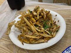 干煸藕丝-江城燕子大排档(江汉路步行街店)