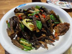 小炒鹿茸菇-胖老汉椒麻鸡清真新疆菜(西御街店)