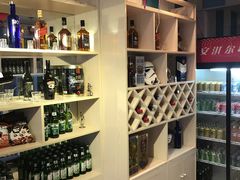 -唯爱KTV聚会餐厅(仙林东城汇店)