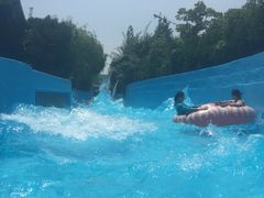 -热带风暴水上乐园(新镇路)