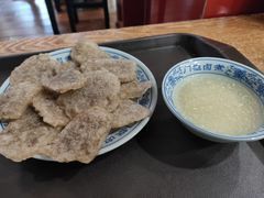 老北京炸灌肠-门框胡同百年卤煮(新街口店)