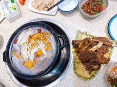 -九寨特色牦牛肉汤锅 羊肉汤锅