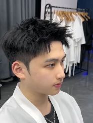 -丝语萱形象