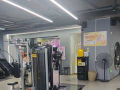 -超鹿运动(五四路恒力城店)