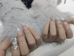 -艾珂·美甲美睫