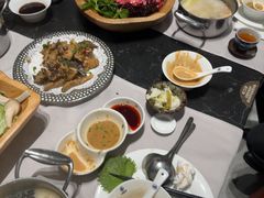 -红鼎豆捞·专注品质海鲜20年(宝丰路店)