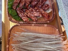 -阿婆情腊排骨火锅(金虹路店)