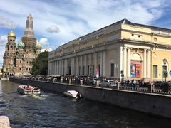 -滴血救世主教堂