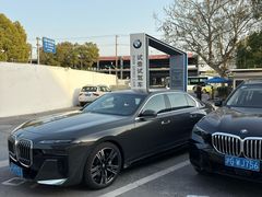 -上海宝诚中环BMW·MINI4S店