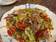-黄桷树曹家私房菜(江与城店)