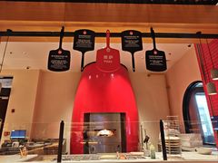 -城市大道红炉披萨烘焙坊