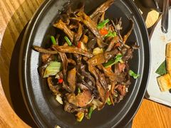 -云海肴·汽锅鸡·云南菜(天山百盛优客店)