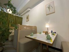 卡座-岳姥姥饺子(泺文路店)