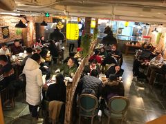 大堂-三个大叔东北烧烤·砂锅菜(西三旗店)