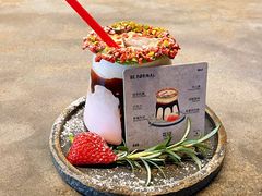 花环-BE NORMAL CAFE(霞溪路店)