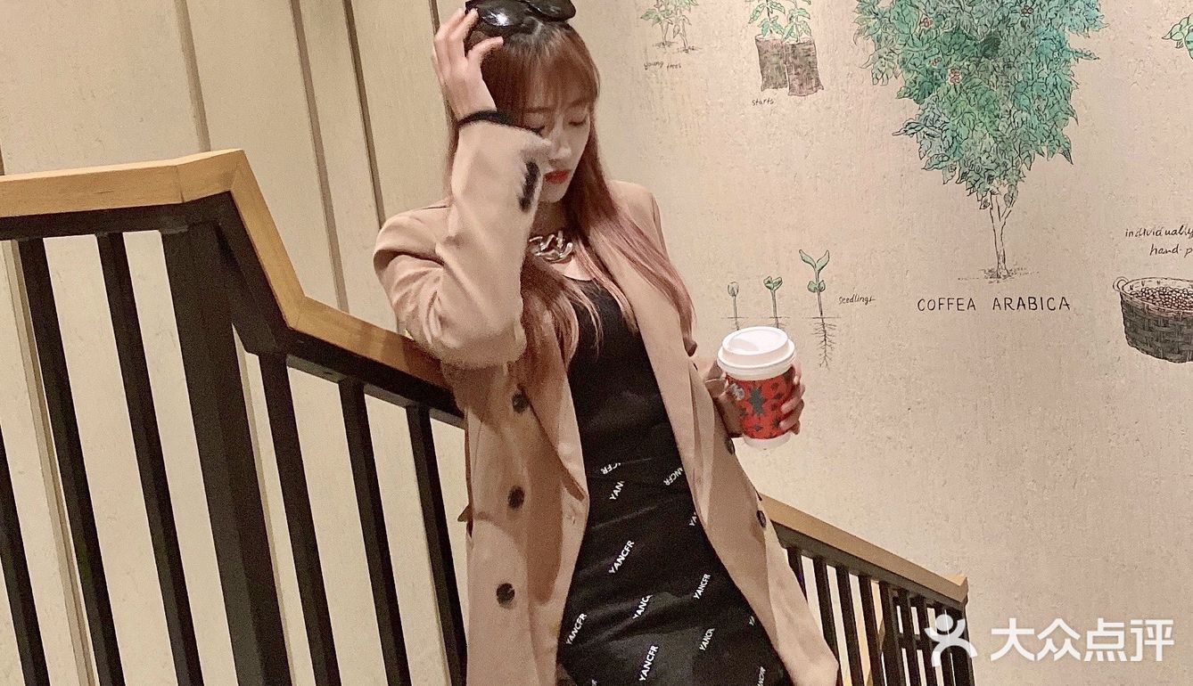 打卡欧式小洋房里的星巴克圣诞新品🎅🏻