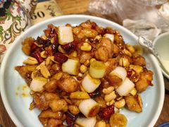 宫保鸡腿肉-娄三少春饼·烤鸭(合生汇购物中心店)