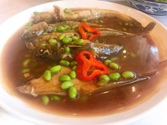 红烧长江杂鱼-鸿运酒楼