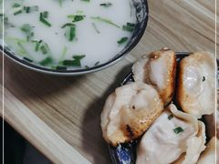 -胡记锅贴·沪上游子老鸭粉丝汤(太原路店)