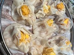 蛋黄鲜肉烧麦-真真鲜馄饨店(启蒙路店)