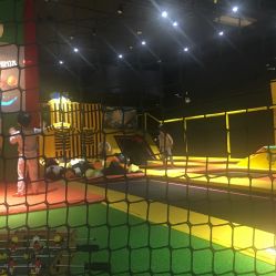 -蹦蹦跳跳(新奥购物中心店)