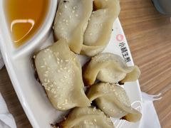 鲜肉锅贴-小杨生煎(白玉兰广场店)