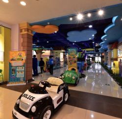 点击看大图 -纽西卡汽车小镇(大悦城店)