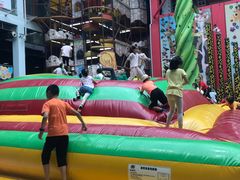 -蒙特利亲子乐园