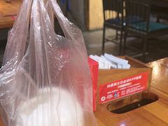 -琥珀老六龙虾(四里河店)