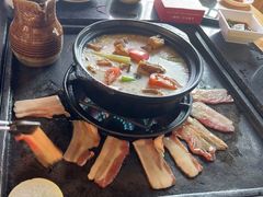 -有一锅·野生菌黑山羊腊排骨火锅(古城北门店)