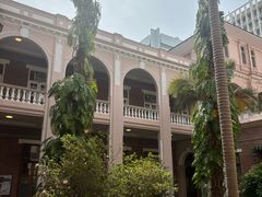 -香港大学