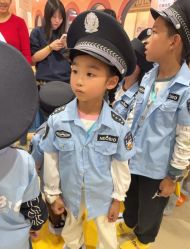 -奈尔宝家庭中心·亲子餐厅(鄞州万达店)