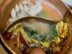 -洱火云南酸菜牛肉火锅(石景山当代商城店)