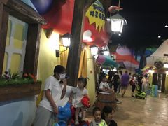 -蓝精灵乐园·世茂精灵之城主题乐园