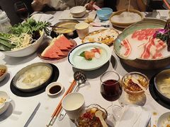 -泓炙颐凤鲜海鲜火锅料理(桐乡店)