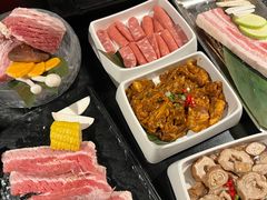 -嘿嘟嘟·肋条烧肉放题(爱融荟城店)