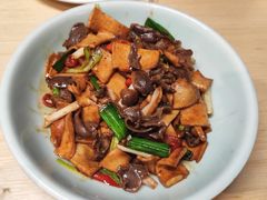-关东小磨东北菜(上海长风大悦城店)