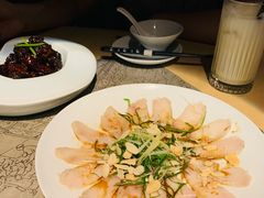 薄切鲜鱼片-穹六人间 people 6(岳阳路店)