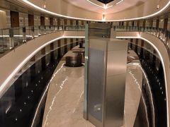 -上海滴水湖皇冠假日酒店