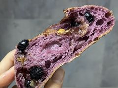 黑醋栗焦糖榛子洛代夫-PAOPAO Bakery&Café(港汇店)