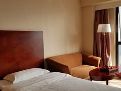 -扬子岛酒店(重庆洪崖洞解放碑店)