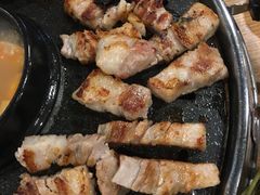 -江南猪肉商会无限续吃(弘大店)
