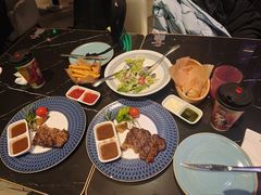 -DEEP·美式餐吧(五棵松华熙LIVE店)