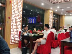 大堂-撒拉人家.酸菜牦牛肉火锅