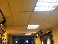 -志龙皇冠吃货椰子铺