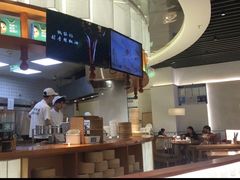 -诚铭记·虾仁汤包·成都小吃(融创店)