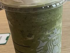 -星巴克(西安益田假日世界店)