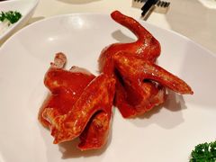 玻璃脆皮乳鸽-利苑酒家(金宝店)