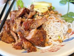 -大头虾越式风味餐厅(光明广场店)