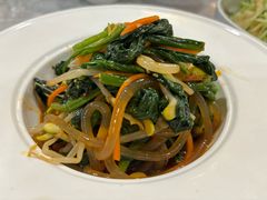 -汗腾格里·风味餐厅(新疆驻京办店)